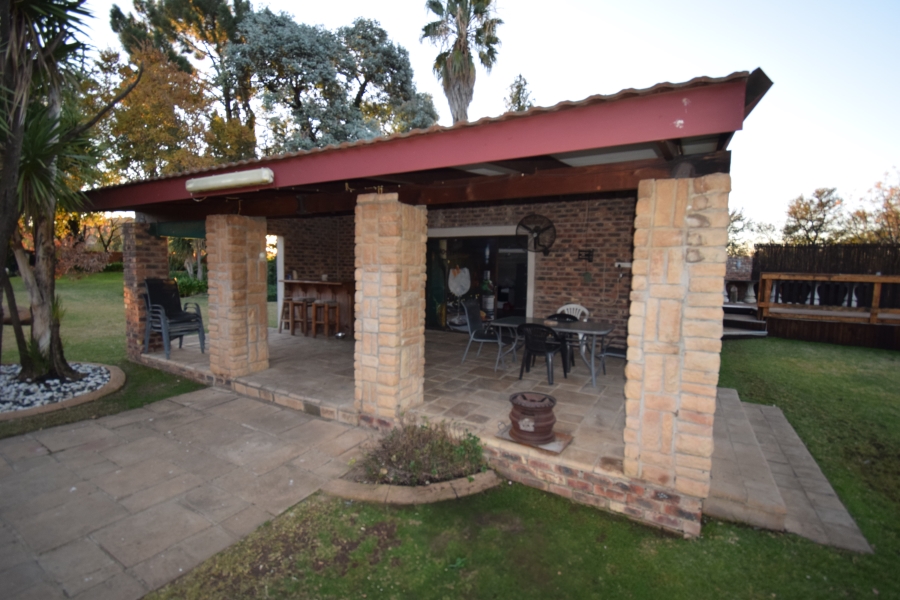 4 Bedroom Property for Sale in Riebeeckstad Free State